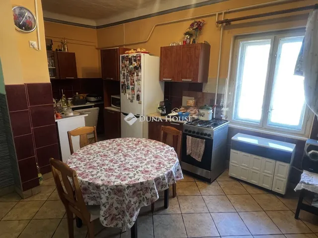 Eladó ház Nagyvenyim 91 nm