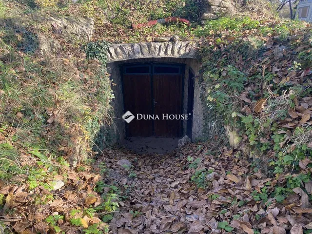 Eladó telek Isztimér 1759 nm