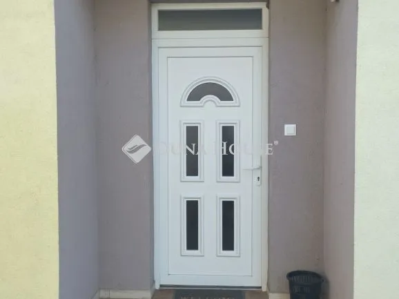 Eladó ház Székesfehérvár 195 nm