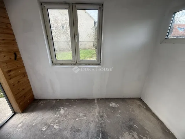 Eladó ház Enying 141 nm