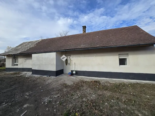 Eladó ház Sárbogárd 56 nm