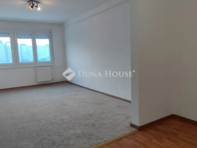 Kiadó lakás Székesfehérvár, Tolnai utca 52 nm