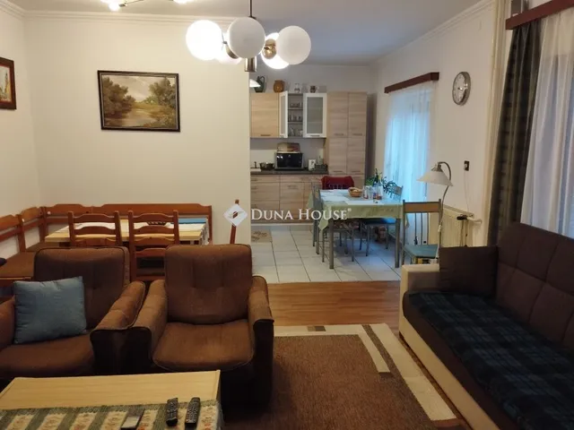 Eladó ház Székesfehérvár 240 nm