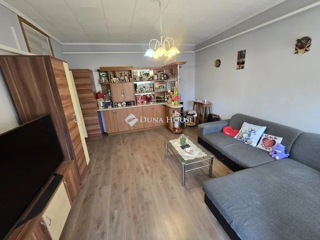 Eladó lakás Szabadegyháza 80 nm