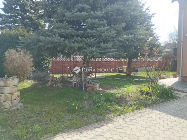 Eladó ház Székesfehérvár 200 nm