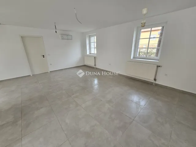 Eladó ház Szabadbattyán 101 nm