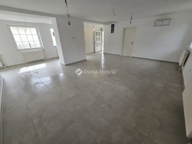 Eladó ház Szabadbattyán 101 nm