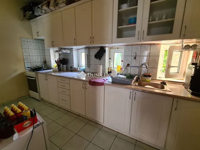 Eladó lakás Pápa 74 nm