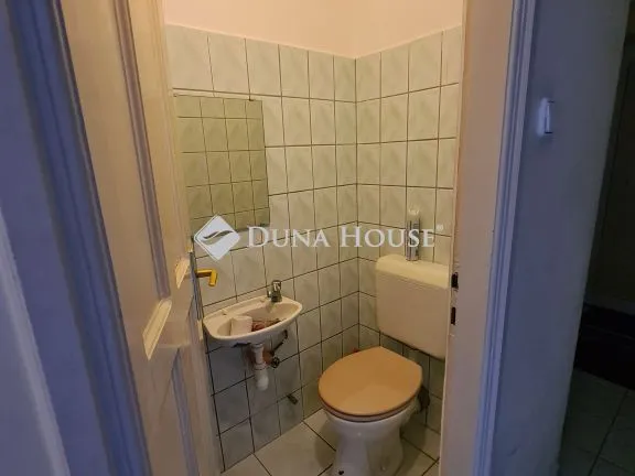 Eladó lakás Pápa 74 nm