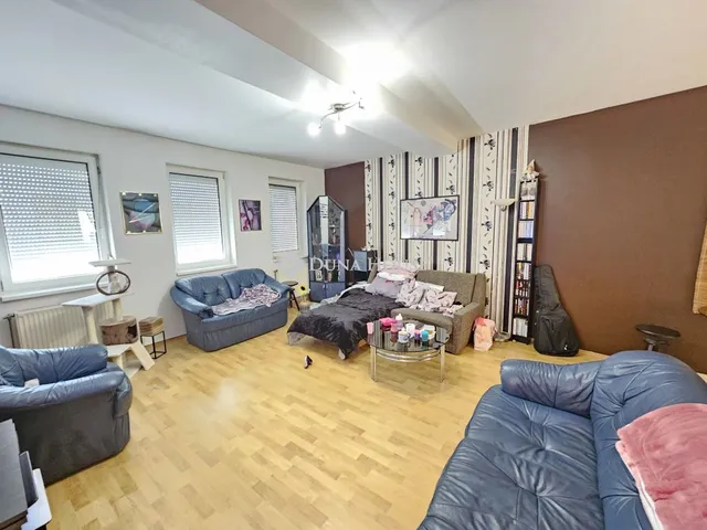 Eladó lakás Pápa 91 nm