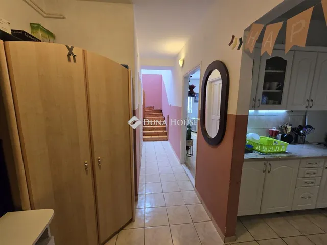 Eladó lakás Pápa 91 nm