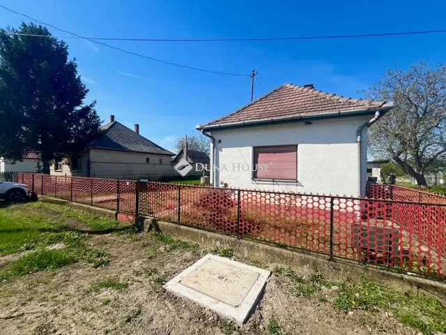 Eladó ház Sárbogárd 62 nm