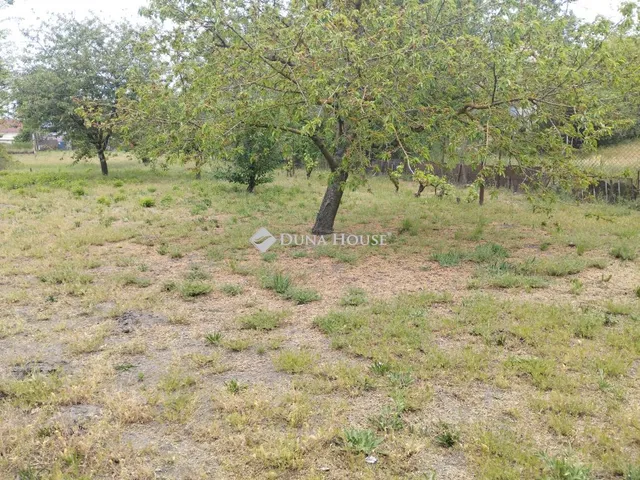 Eladó telek Székesfehérvár 1083 nm
