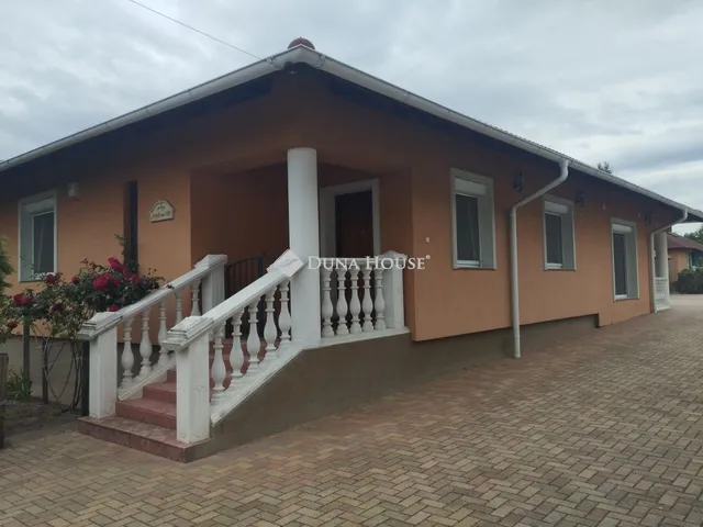 Eladó ház Székesfehérvár 170 nm