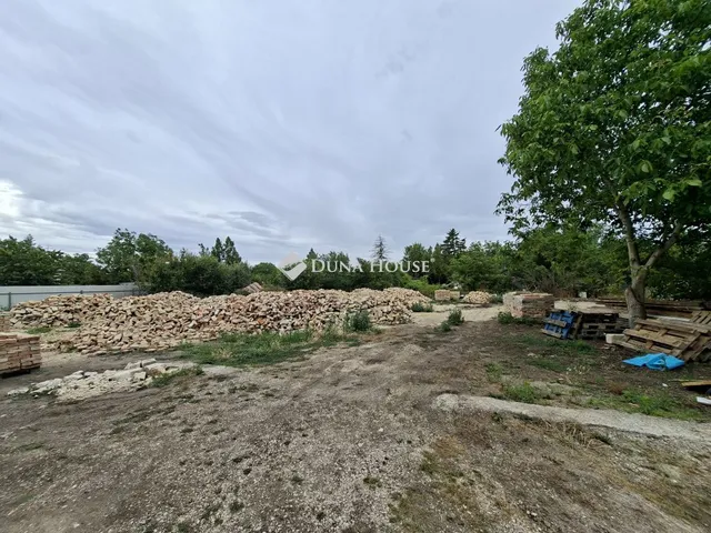 Eladó telek Székesfehérvár 579 nm