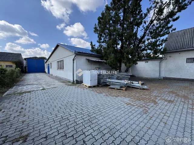 Eladó kereskedelmi és ipari ingatlan Dömsöd 2426 nm
