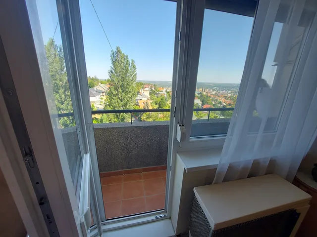 Kiadó lakás Pécs, Mecsekoldal, Bárány út 3. 63 nm