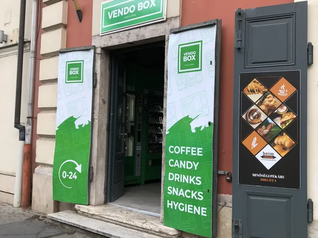 Eladó kereskedelmi és ipari ingatlan Esztergom 382 nm