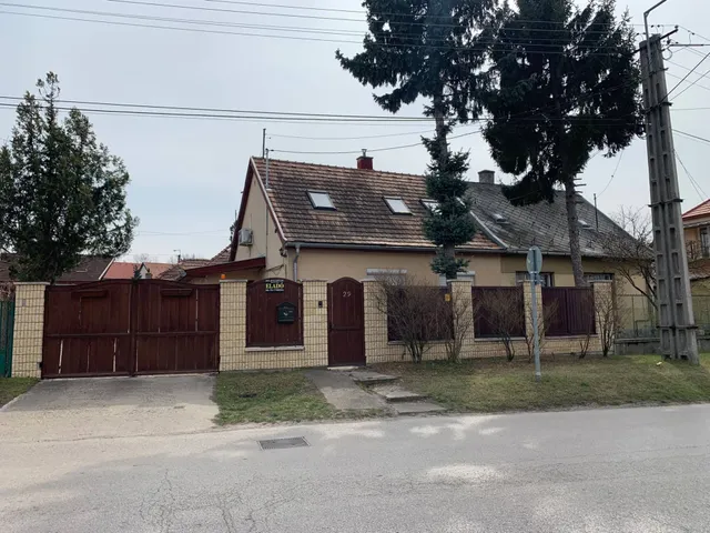 Eladó ház Esztergom, Szentgyörgymező 110 nm