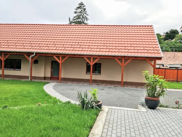 Eladó ház Pilismarót 106 nm