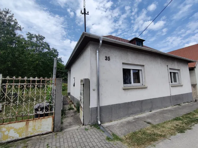 Eladó ház Nyergesújfalu 80 nm