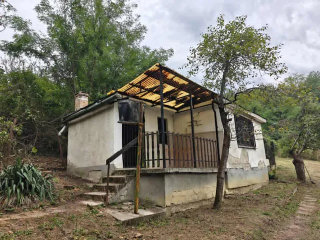 Eladó mezőgazdasági ingatlan Esztergom 40 nm