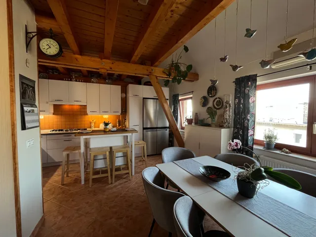 Eladó lakás Esztergom, Aranyhegy 119 nm