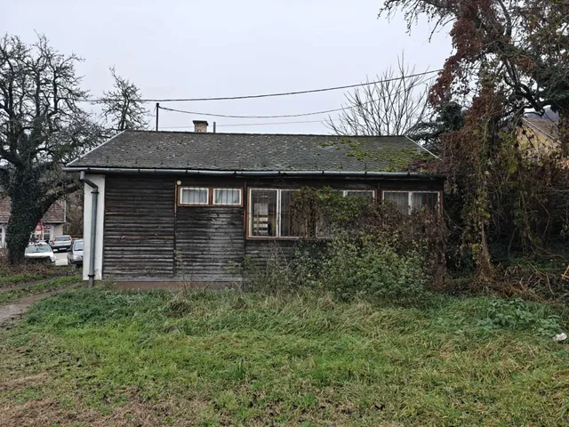 Eladó kereskedelmi és ipari ingatlan Dömös 40 nm