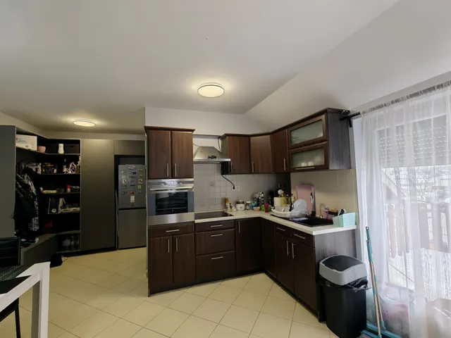 Eladó lakás Nyergesújfalu 75 nm