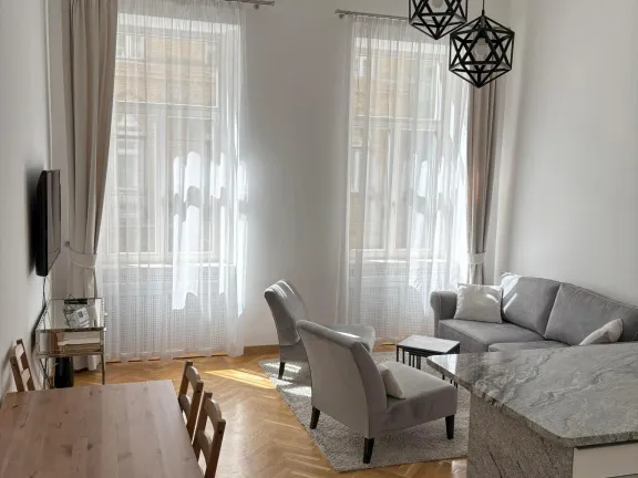 Eladó lakás Budapest VI. kerület 71 nm