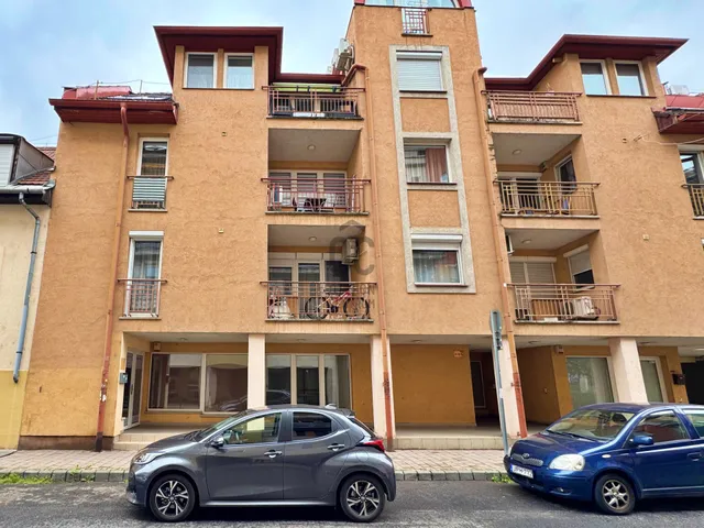 Kiadó kereskedelmi és ipari ingatlan Budapest IX. kerület, Rehabilitációs terület IX. ker. 70 nm