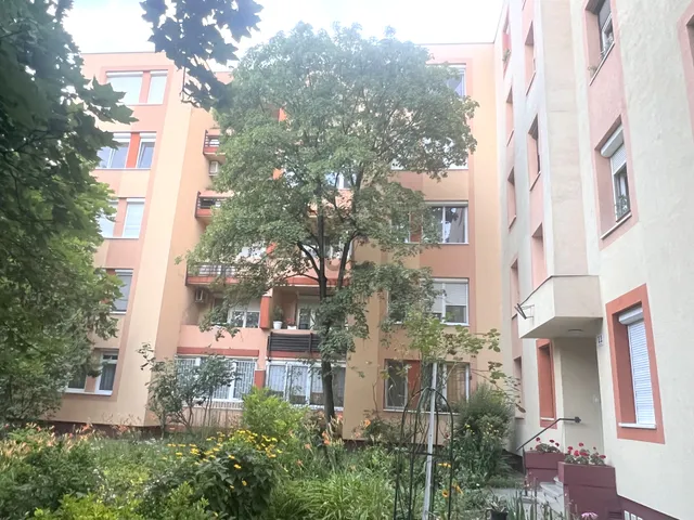 Eladó lakás Budapest XXI. kerület, Erdősor 62 nm
