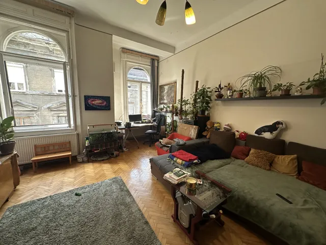 Eladó lakás Budapest VI. kerület, Paulay Ede utca 71 nm