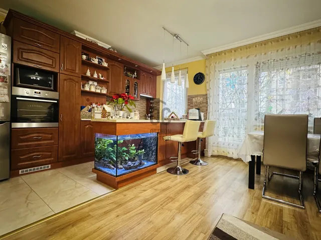 Eladó lakás Budapest IV. kerület, Káposztásmegyer, Hajló utca 68 nm