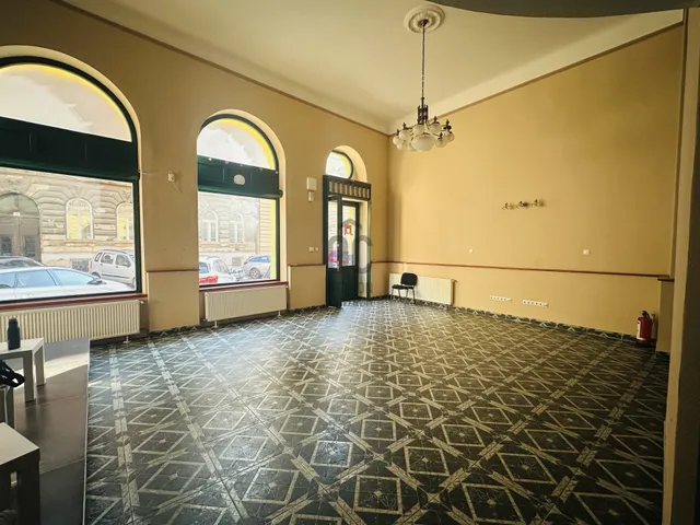 Eladó kereskedelmi és ipari ingatlan Budapest VII. kerület, Külső-Erzsébetváros 143 nm