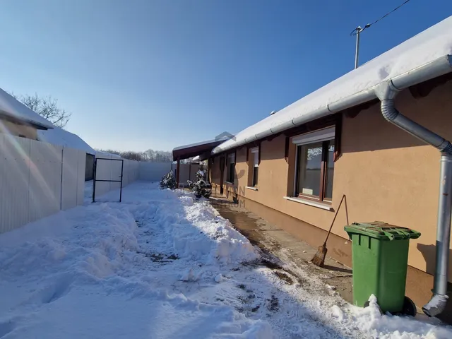 Eladó ház Örkény 73 nm