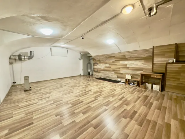 Eladó kereskedelmi és ipari ingatlan Budapest IX. kerület, Rehabilitációs terület IX. ker. 97 nm