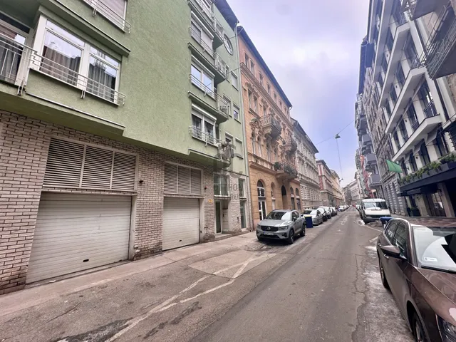 Eladó lakás Budapest VI. kerület 29 nm