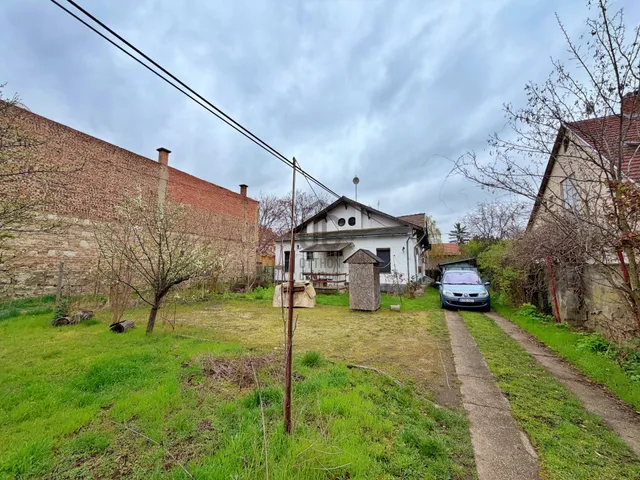 Eladó telek Budapest XIV. kerület, Alsórákos 1070 nm