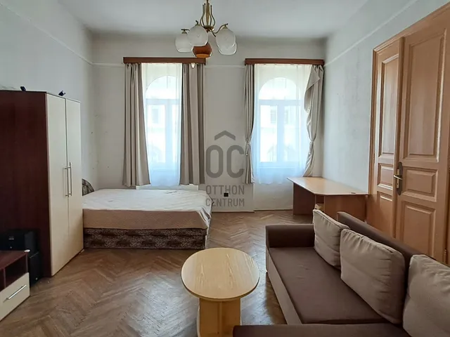 Eladó lakás Budapest VI. kerület, Diplomatanegyed, Vörösmarty utca 70 nm