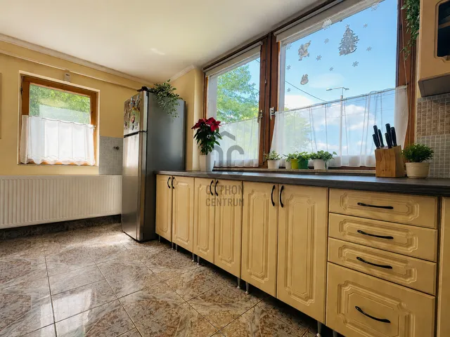 Eladó ház Budapest XVIII. kerület, Erzsébettelep 140 nm