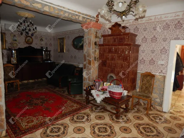 Eladó ház Mezőcsokonya 150 nm