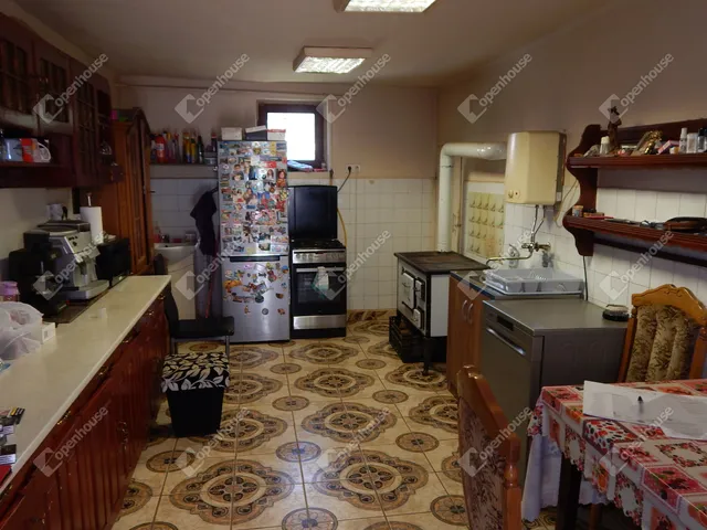 Eladó ház Mezőcsokonya 150 nm