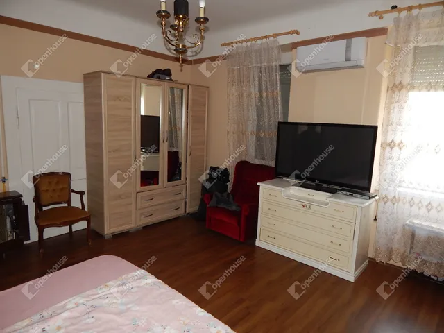 Eladó ház Mezőcsokonya 150 nm