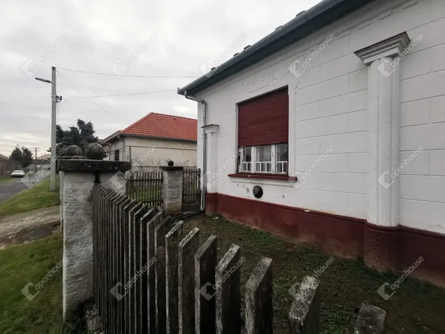 Eladó ház Segesd 94 nm
