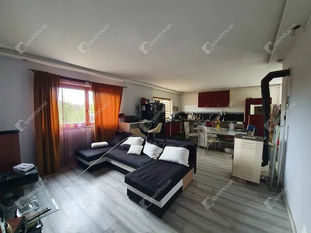 Eladó ház Kaposvár, Ivánfahegy 173 nm