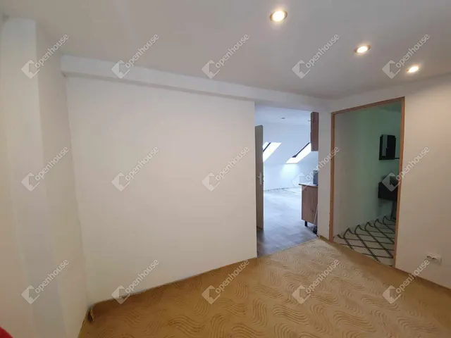 Eladó ház Kaposvár, Ivánfahegy 173 nm
