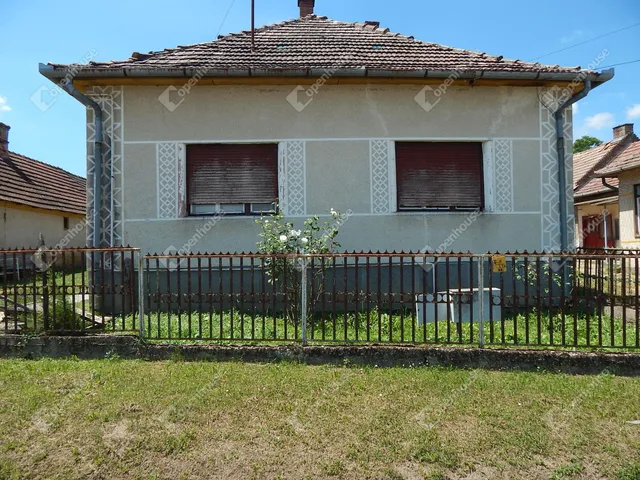 Eladó ház Segesd 91 nm