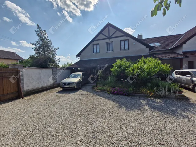 Eladó ház Kaposvár, Donner 315 nm