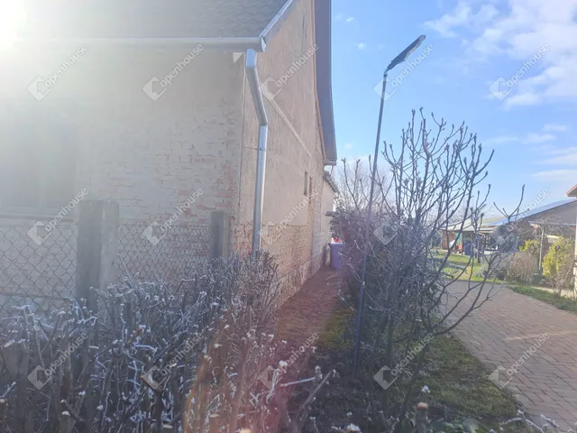 Eladó ház Ócsárd 90 nm